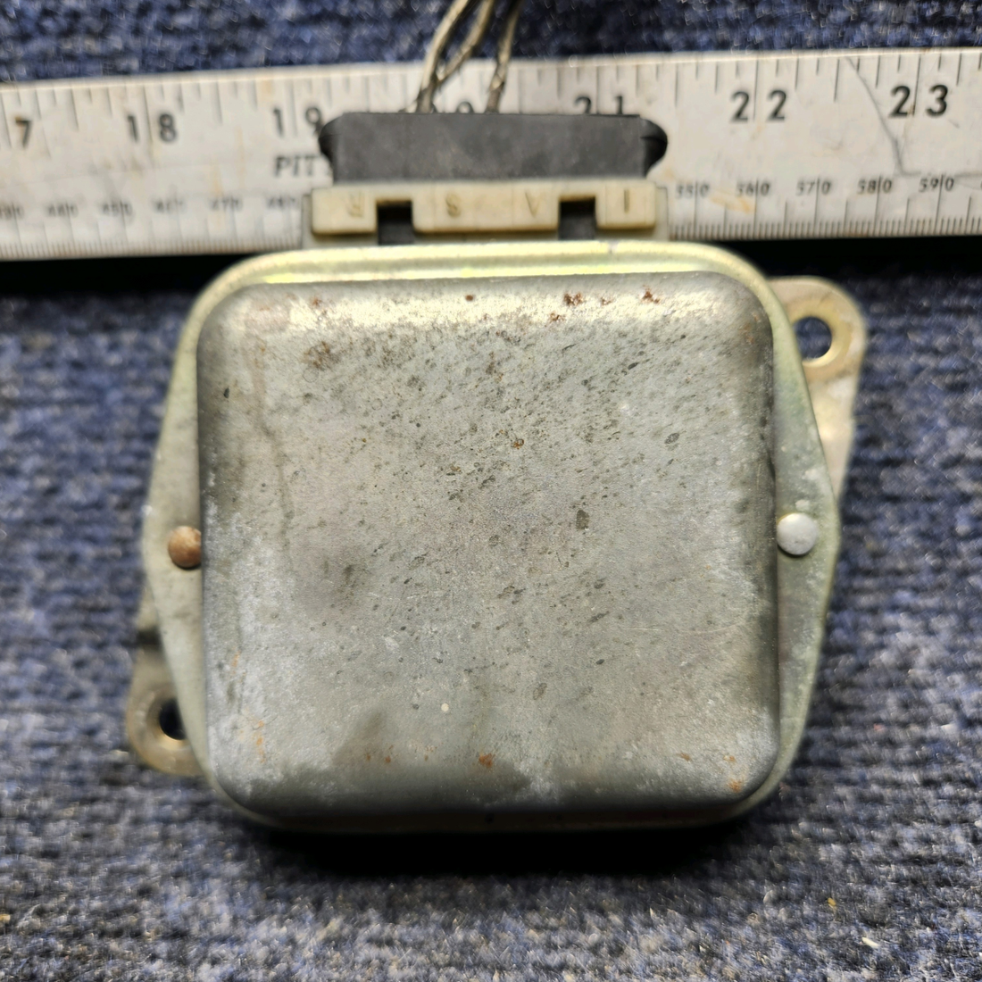 Used aircraft parts for sale, DGR6-1 CESSNA 172K VOLTAGE REGULATOR 14V