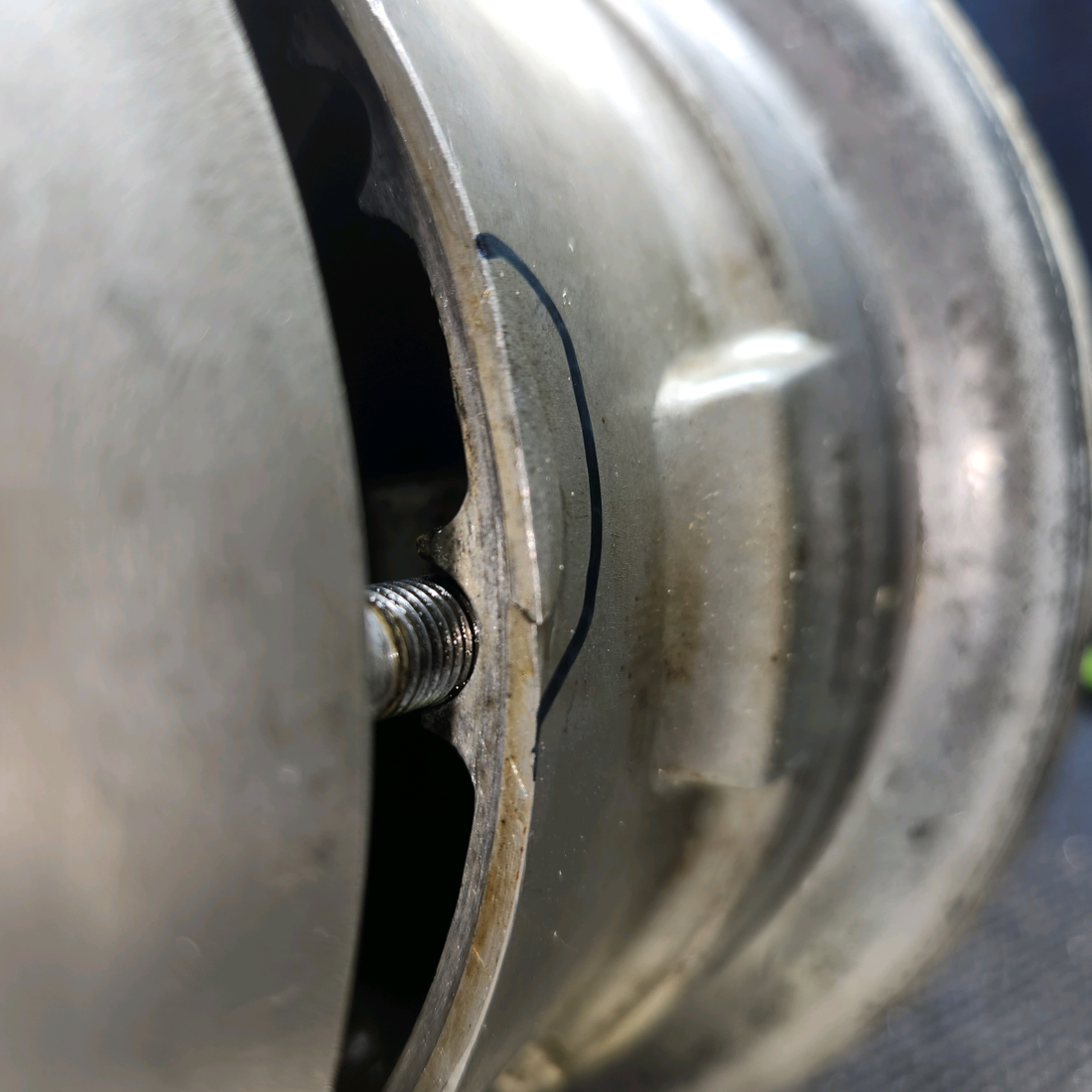 Used aircraft parts for sale, C163005-0201 McCauley cessna 172N Main Landing Gear Wheel