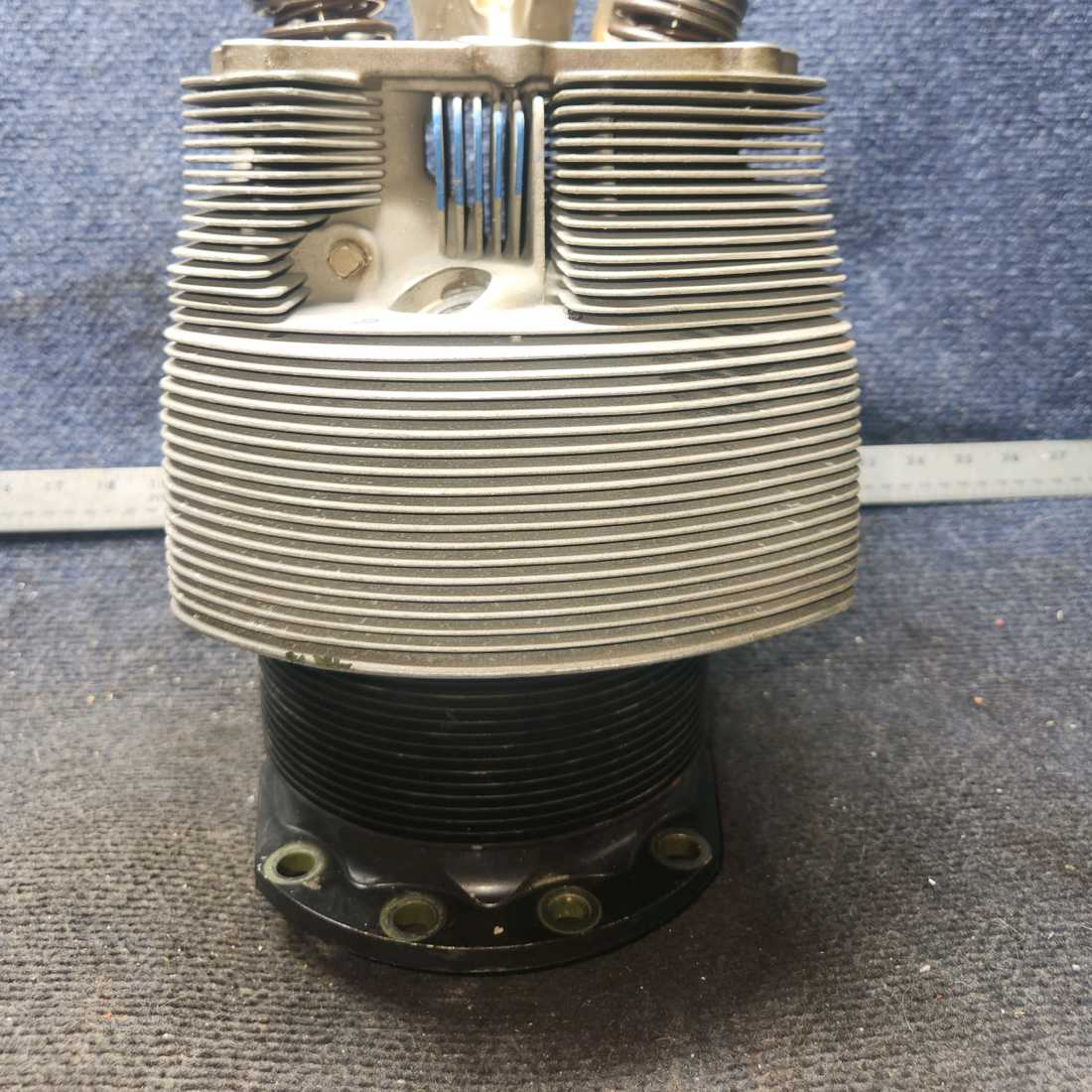 Used aircraft parts for sale, SA47000S-A1 Superior O-470 Cessna 182G Engine Cylinder