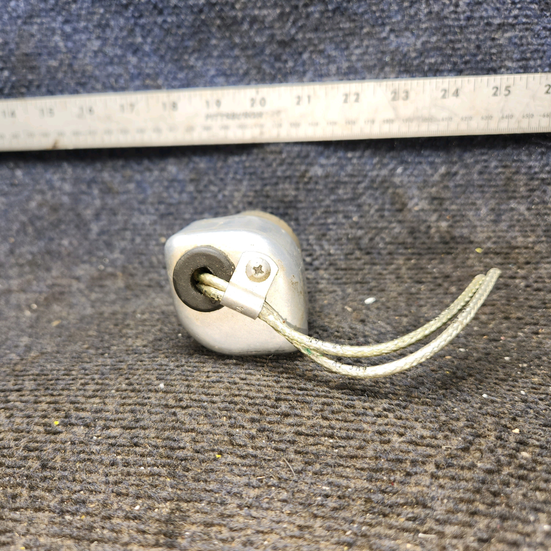 Used aircraft parts for sale, C292501-0202 cessna 150G Magneto Ignition Switch with Key