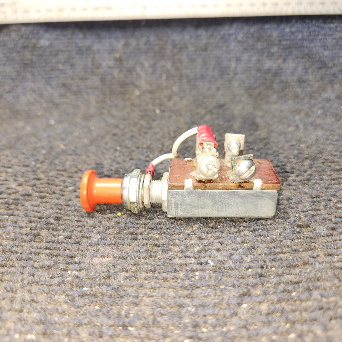 Used aircraft parts for sale, 0713026-5 Cessna 172E Master Switch