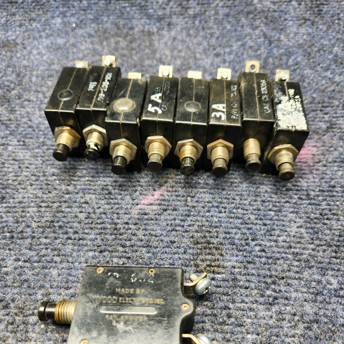 Used aircraft parts for sale, 109-205-101 Wood Electric WOOD ELECTRIC CIRCUIT BREAKER (5 AMP) "PRICE PER EACH"