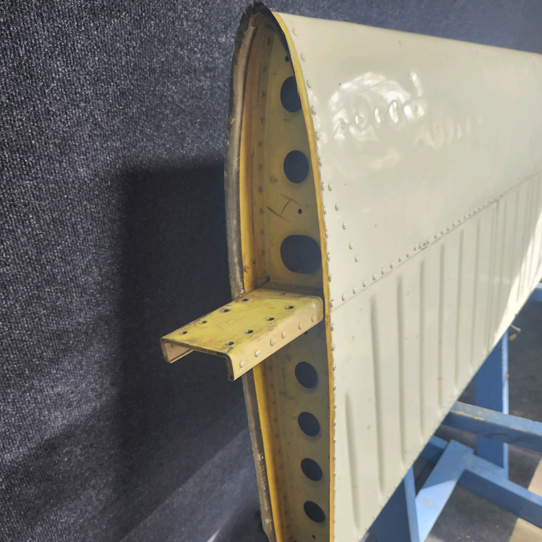 Used aircraft parts for sale, 33-620000-611 Beechcraft F33A HORIZONTAL STABILIZER ASSY LH