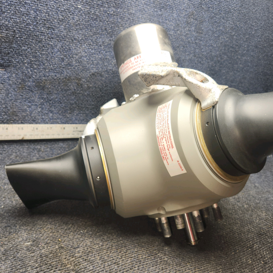 Used aircraft parts for sale, 3AF32C504-C McCauley BEECHCRAFT 95-55B Propeller Hub – Prop Strike, for Parts Only