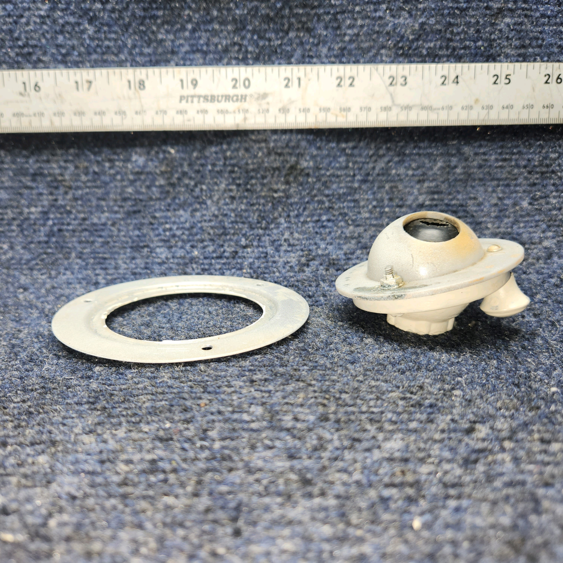 Used aircraft parts for sale, 30957-000 PIPER PA-24-250 Vent Nozzle Assembly (With Knob)