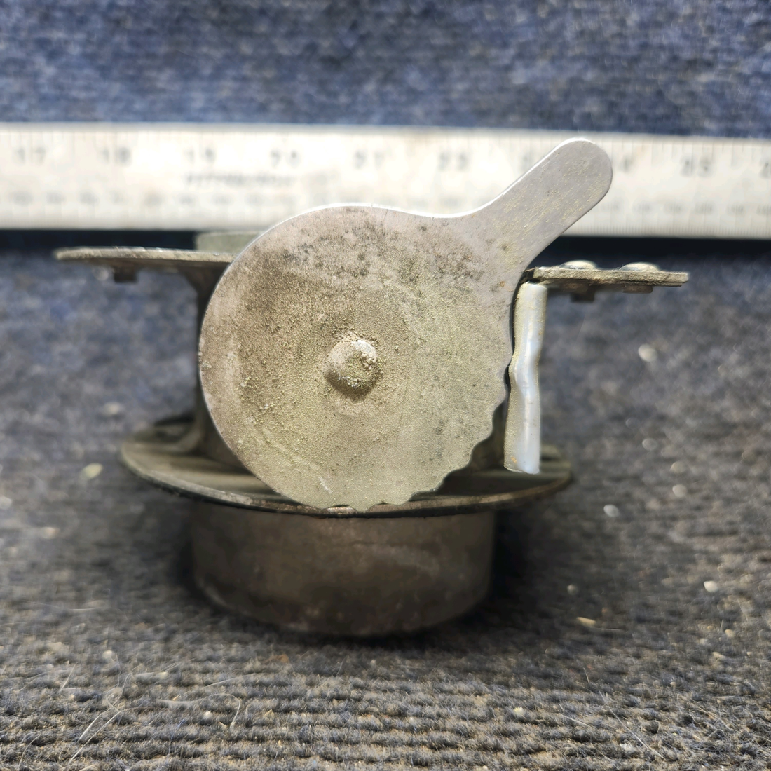Used aircraft parts for sale, 68671-000 piper PA-28-181 Air Vent Valve Assembly