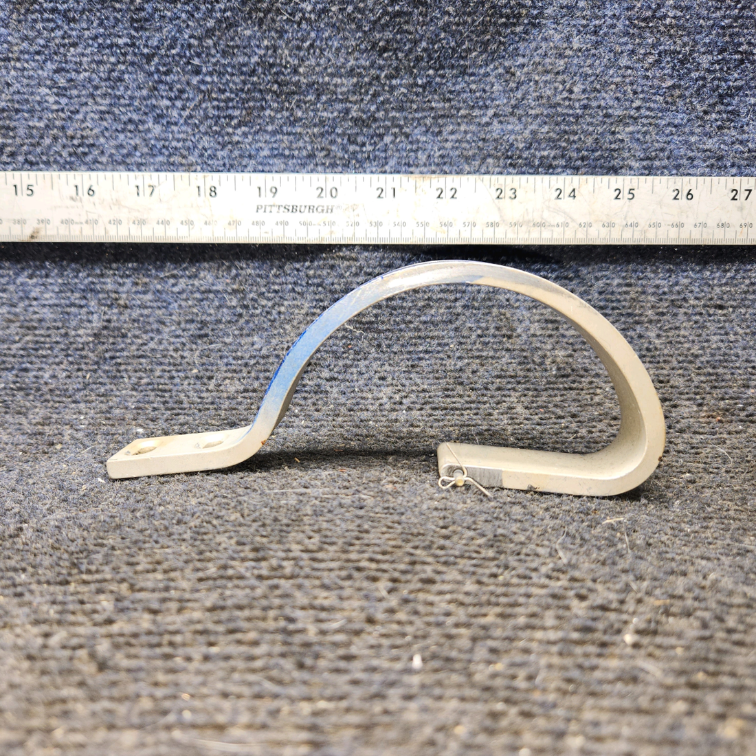 Used aircraft parts for sale, 0512200-2 cessna 172N Baggage Door Hinge Assembly