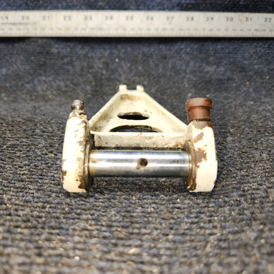 Used aircraft parts for sale, 45-815015-6 BEECHCRAFT F35 Main Gear Torque Link Lower