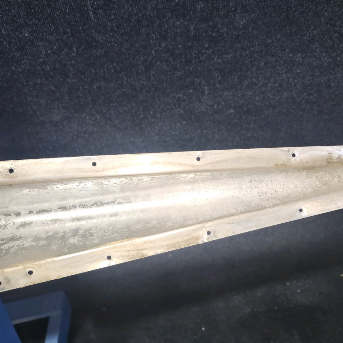 Used aircraft parts for sale, 169-440013-659 Beechcraft C23 SUNDOWNER Forward Dorsal Fin Fairing Assembly