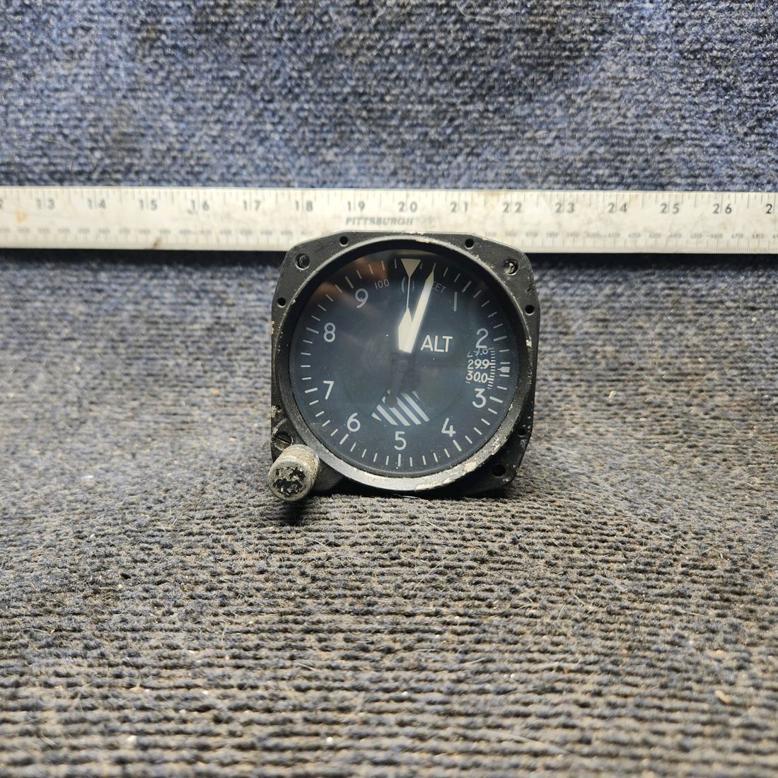 Used aircraft parts for sale, 5934P-1 United Instruments piper PA-28-181 Altimeter Indicator ( A.56)