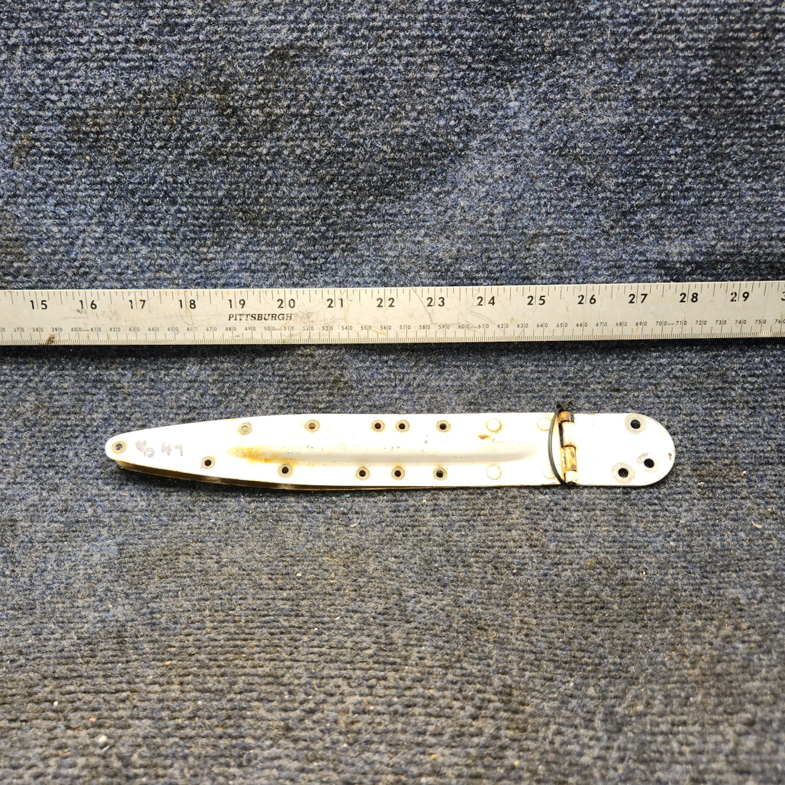 Used aircraft parts for sale, 0511280-1 Cessna 172RG Cabin Door Hinge Assy Upper LH