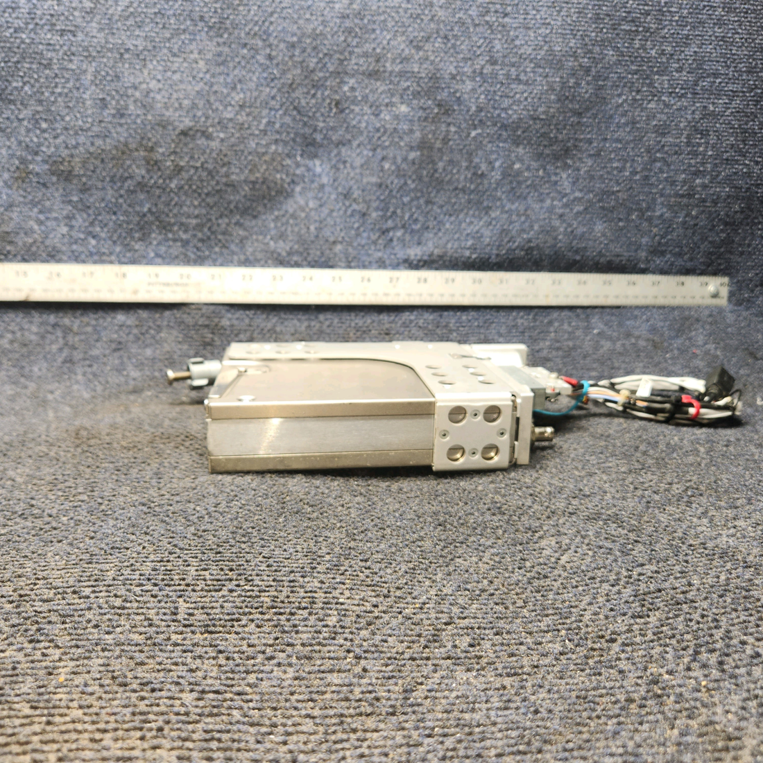Used aircraft parts for sale, 011-02369-00 Garmin GDL-88 PIPER PA-24-250 Transceiver with Dual Link ADS-B in / Out Tray & Bracket
