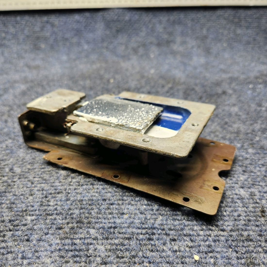 Used aircraft parts for sale, 0517012-8 CESSNA C172RG CABIN DOOR LATCH ASSEMBLY RH