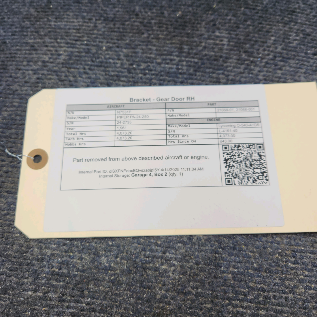 Used aircraft parts for sale, 21068-01 PIPER PA-24-250 Bracket - Gear Door RH