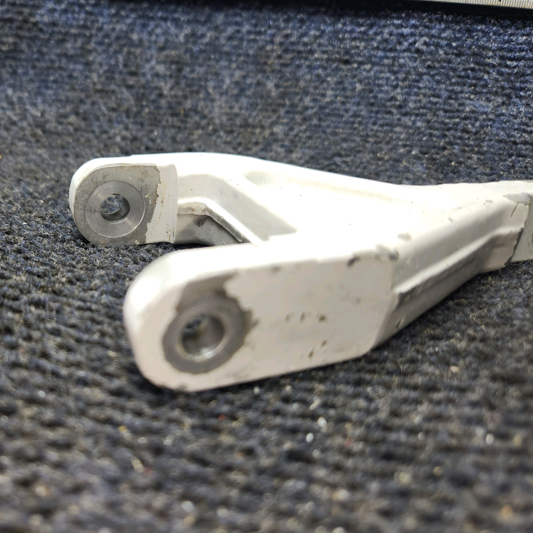 Used aircraft parts for sale, 20735-005 Piper PA32RT-300 Nose Gear Torque Link