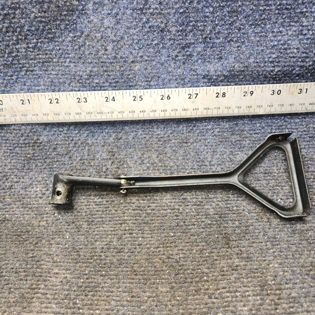 Used aircraft parts for sale, 0411563, 0511336-1 Cessna 172F Rudder Pedal Arm Assembly w/ Link