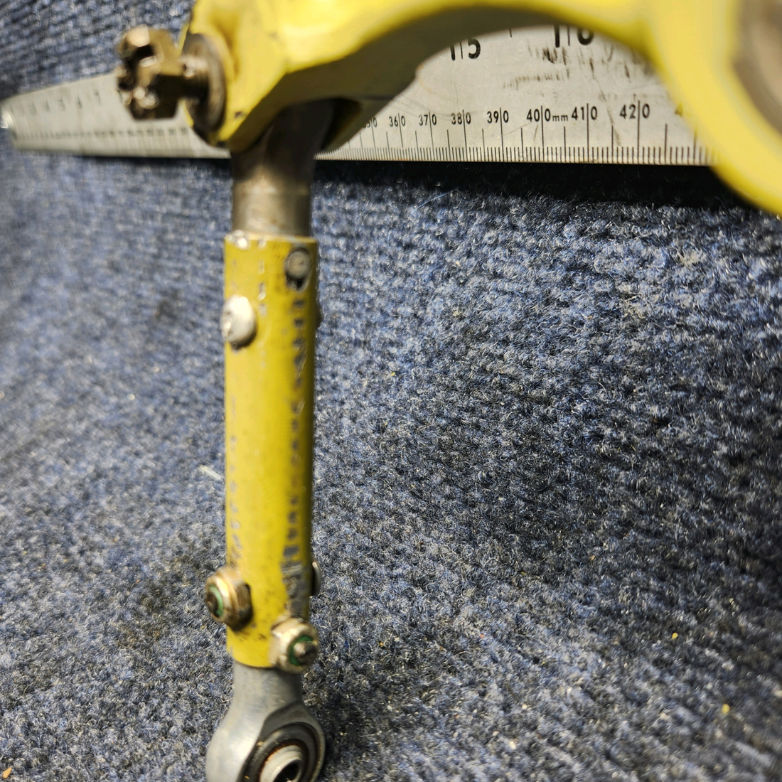 Used aircraft parts for sale, 002-410039-7 Beechcraft F33A RUDDER CONTROL BELLCRANK RH W RODS