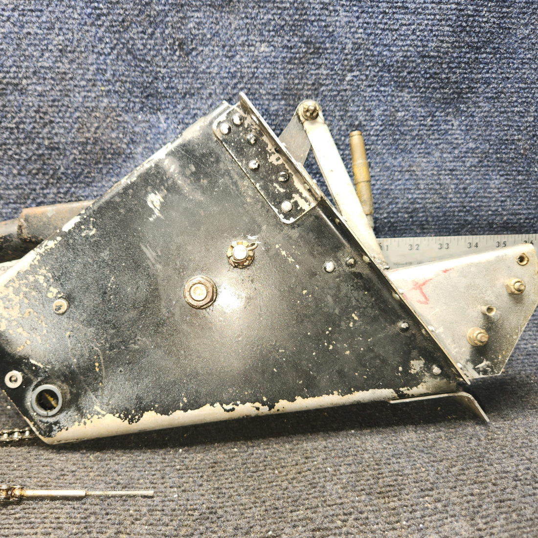 Used aircraft parts for sale, 169-524000-603 Beechcraft C23 SUNDOWNER Flap Control Assembly with Handle