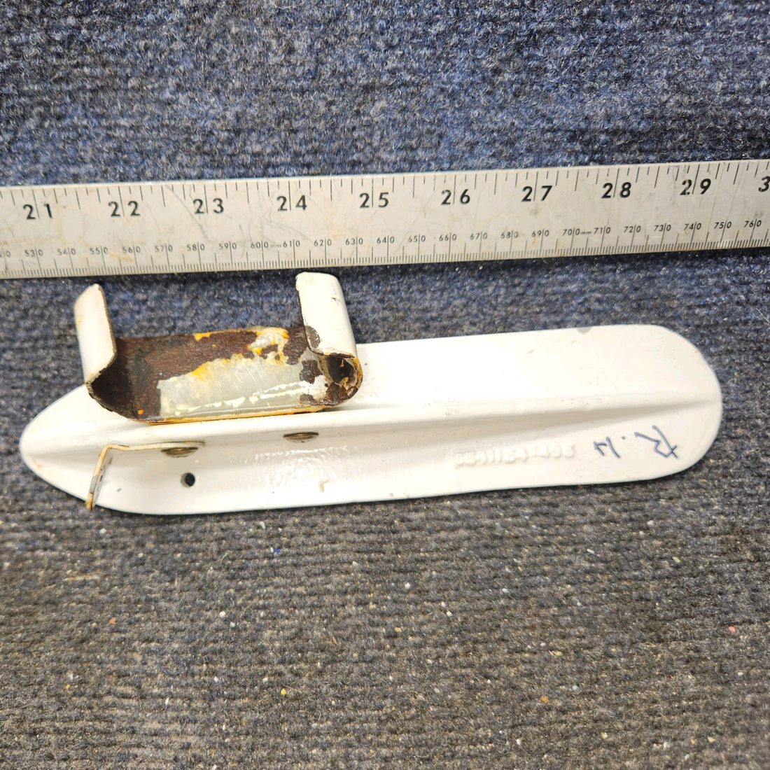Used aircraft parts for sale, 0541155-1, 0541154-1 Cessna 172E Main Gear Entrance Bracket w/ Step - RH