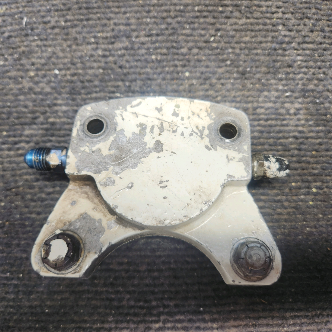 Used aircraft parts for sale, 35-200A Cleveland Beechcraft 35-33 Brake Caliper Assy