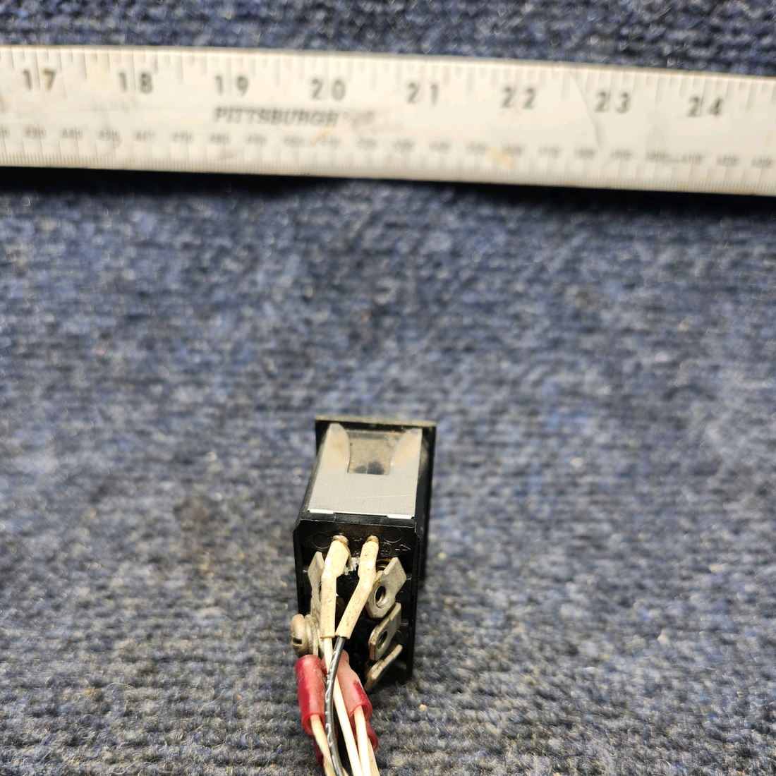 Used aircraft parts for sale, 688-296 PIPER PA28-161 Warrior III FUEL PUMP ROCKER SWITCH