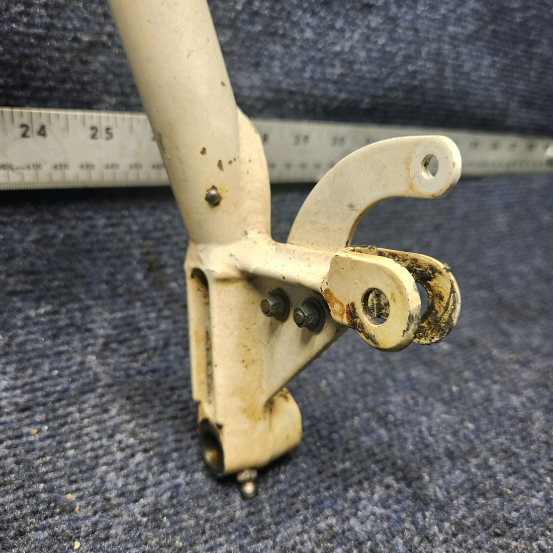 Used aircraft parts for sale, 95-824019-3 Beechcraft F33A NOSE GEAR UPPER V BRACE ASSY