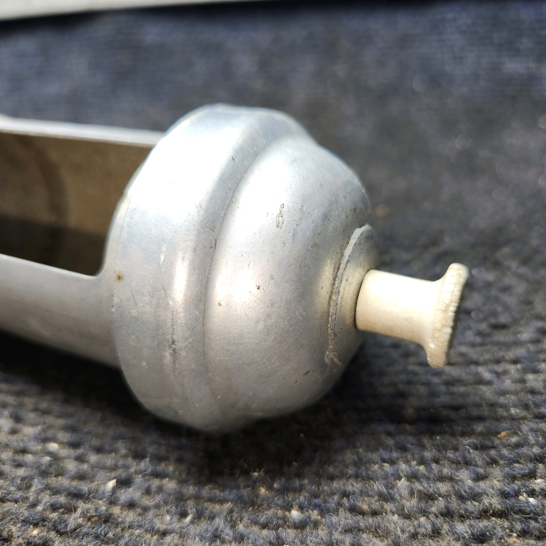 Used aircraft parts for sale, 0413163-18 Cessna 172 E Cabin Ventilation Outlet Assembly