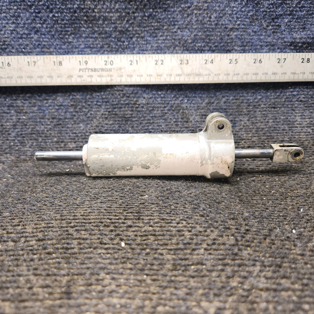 Used aircraft parts for sale, 0542119-1 cessna 150G Shimmy Dampener Assy