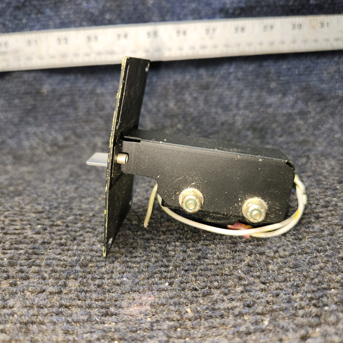 Used aircraft parts for sale, 186-12 Safe Flight Instruments 186-12 Cessna Lift Detector