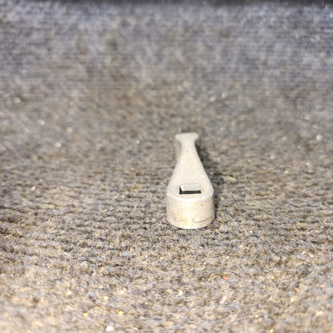 Used aircraft parts for sale, 0716612-202 Cessna 172 Fuel Selector Handle