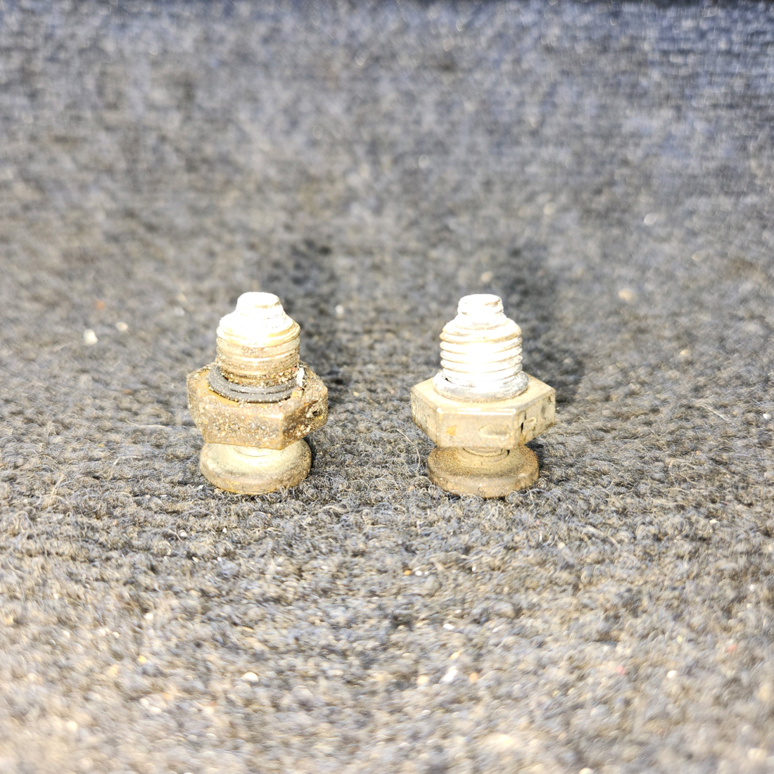 Used aircraft parts for sale, 0526001-2 Cessna 172 Fuel Drain Vave Set of 2