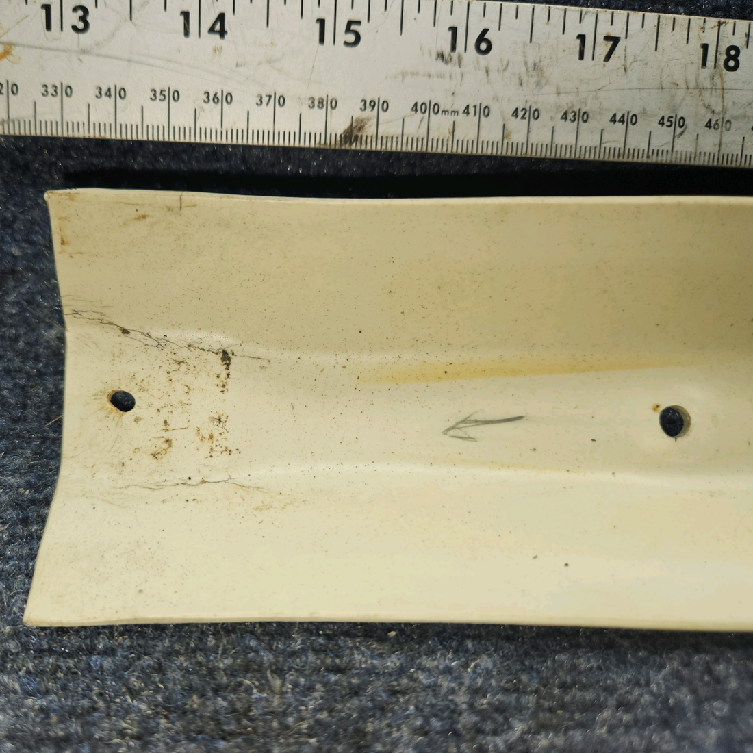 Used aircraft parts for sale, 2415014-3 Cessna 172RG COVER CENTER POST