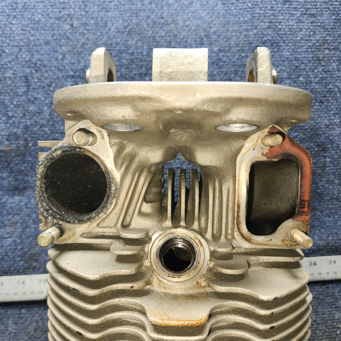 Used aircraft parts for sale, SA10200-A1 Superior O-300 Cessna 172 Cylinder with Valves and Springs