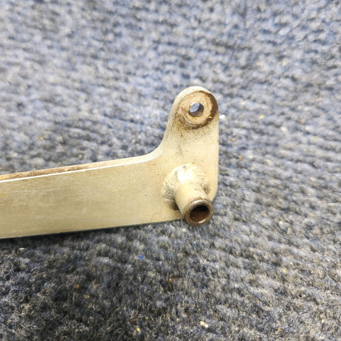 Used aircraft parts for sale, 79515-013 PIPER PA28-161 Warrior III INTERIOR CABIN DOOR HANDLE ASSEMBLY