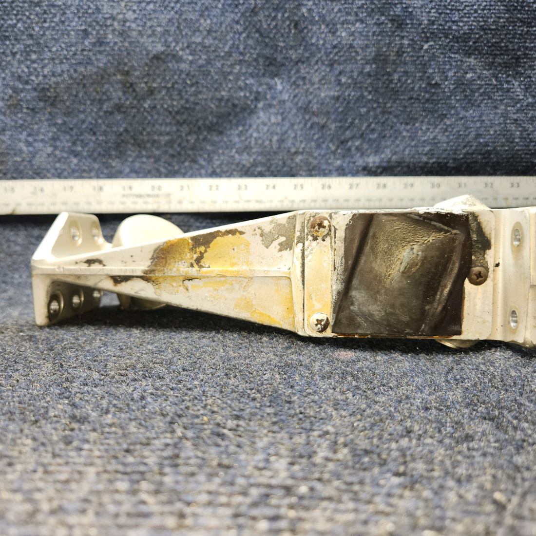 Used aircraft parts for sale, 2441001-5 Cessna 172RG Main Gear Support Outboard RH