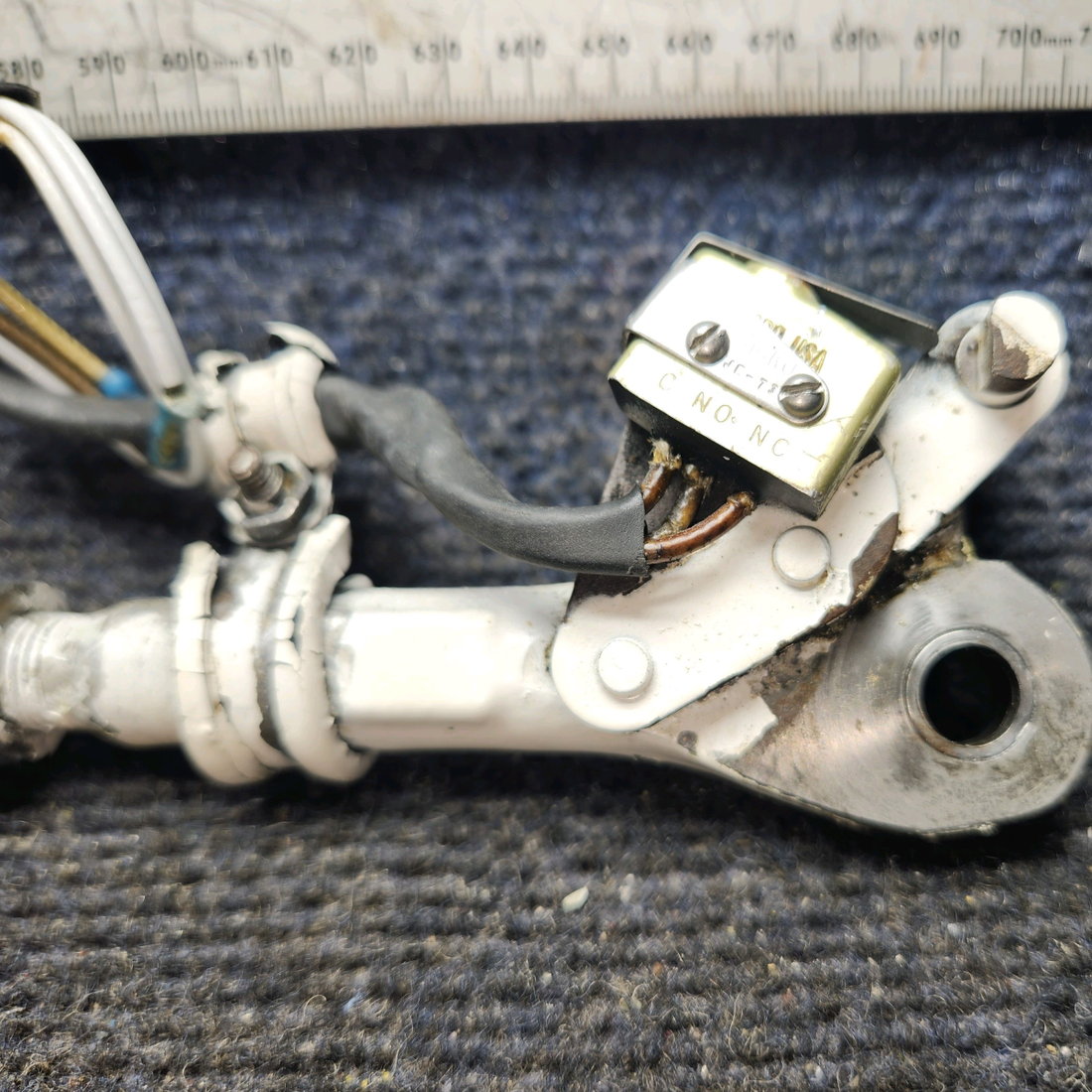 Used aircraft parts for sale, 67797-005 Piper PA32RT-300 Link Assembly Main Gear Truss with Switch - LH (14-28V)