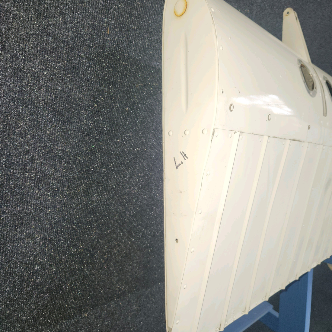 Used aircraft parts for sale, 0523901-35 Cessna 172E Flap Assembly - LH