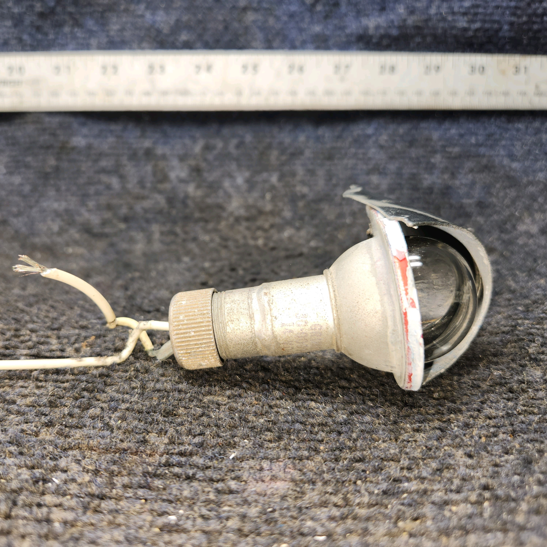 Used aircraft parts for sale, 0423006-21 Cessna 172E Wing Position Light Assembly LH