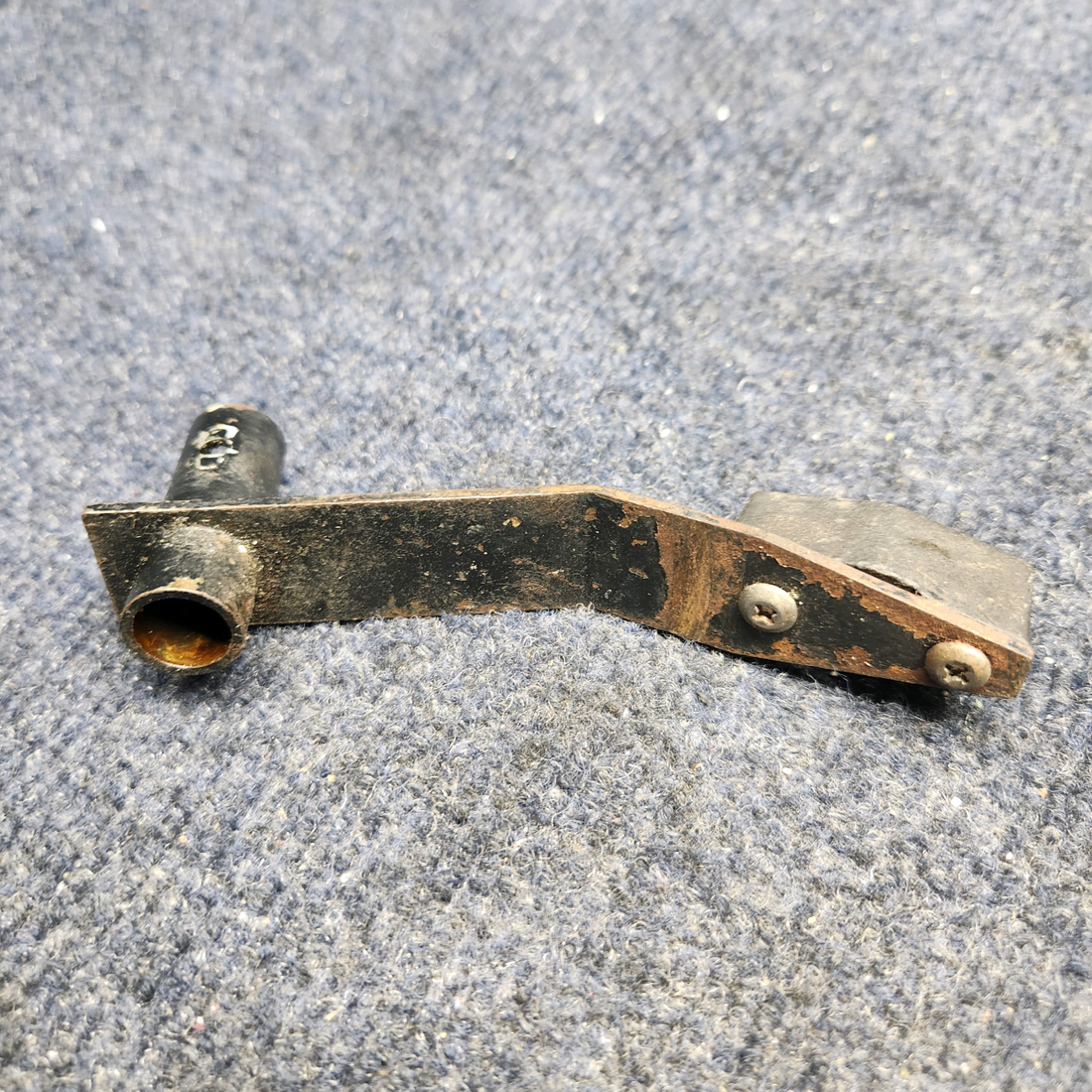 Used aircraft parts for sale, 69088-005 Piper PA32RT-300 FUEL SELECTOR CONTROL LEVER
