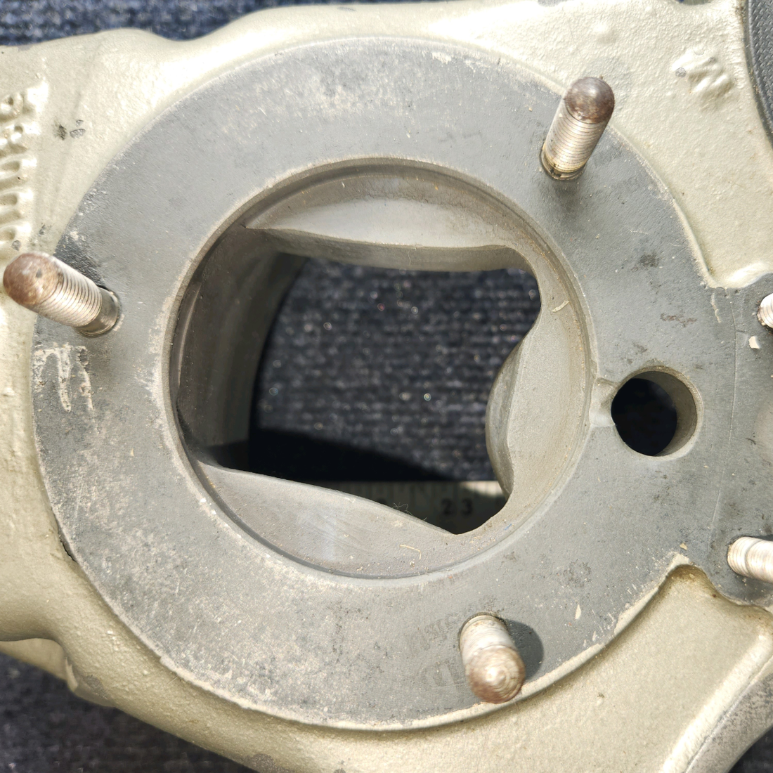Used aircraft parts for sale, 530007 Continental O-300-A Cessna 172 Accessory Case