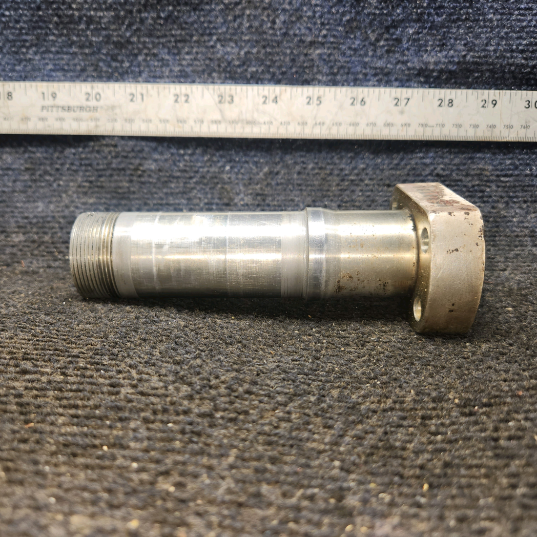 Used aircraft parts for sale, 0541124 cessna 150G Main Gear Axle