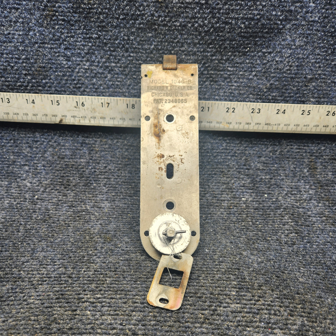Used aircraft parts for sale, 1040-B Beechcraft A23A Musketeer Custom III DECKER DOOR LATCH