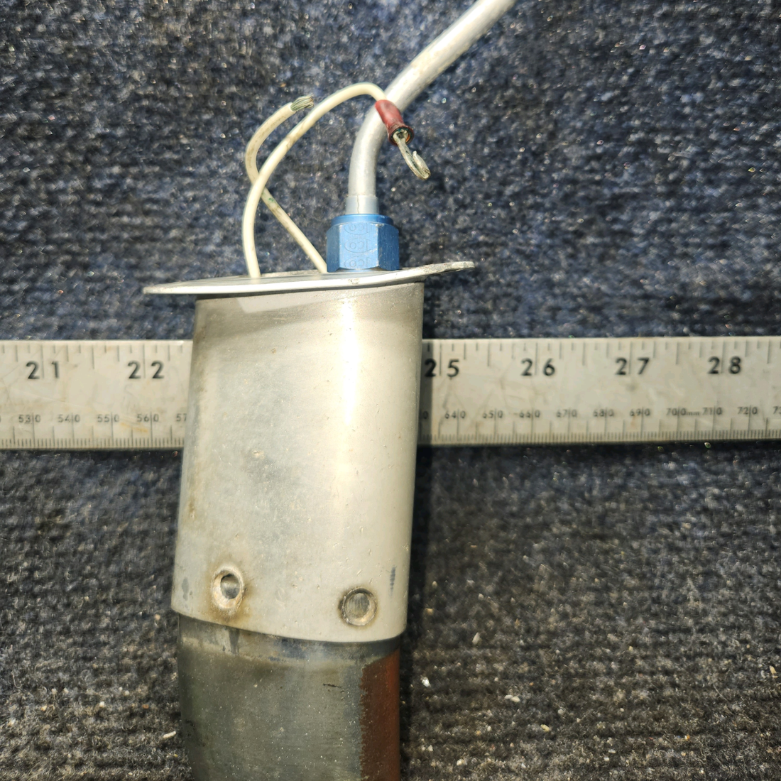 Used aircraft parts for sale, 50-384040 BEECHCRAFT 95-55B Pitot Tube Assembly – Heated 28 Volts