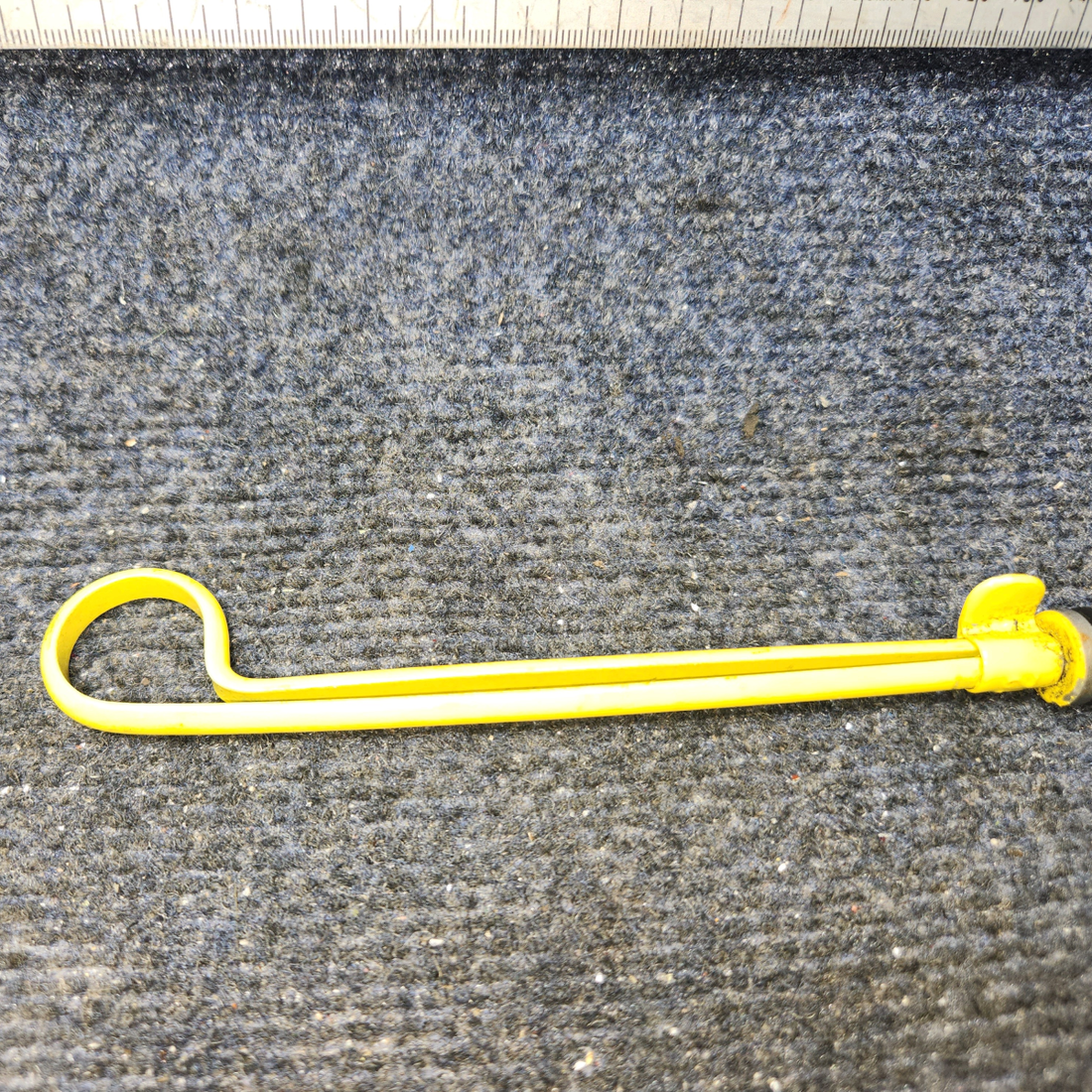 Used aircraft parts for sale, 539779 Continental O-300 Cessna 172 Engine Oil Dipstick 8 QTS.