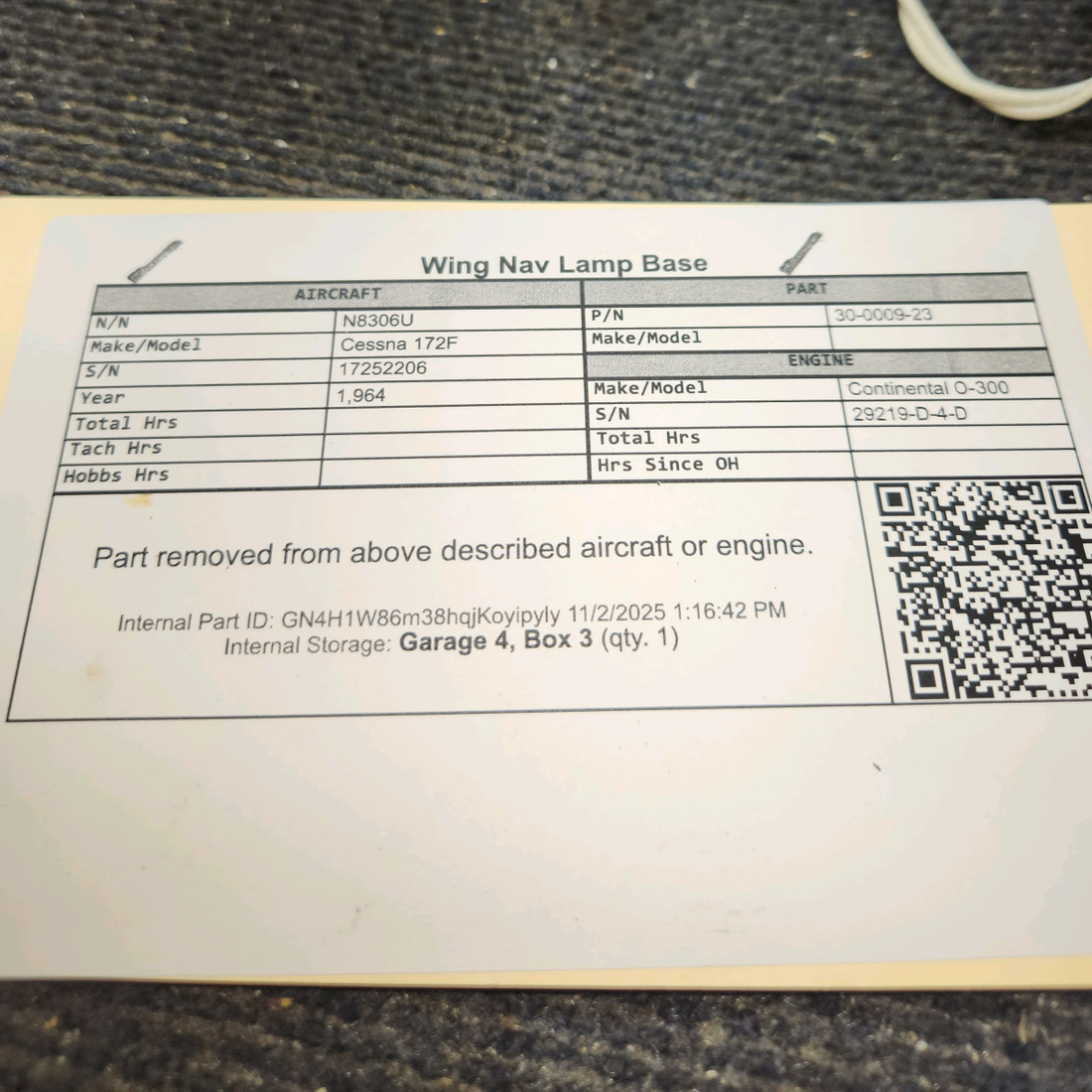 Used aircraft parts for sale, 30-0009-23 Cessna 172F Wing Nav Light Base