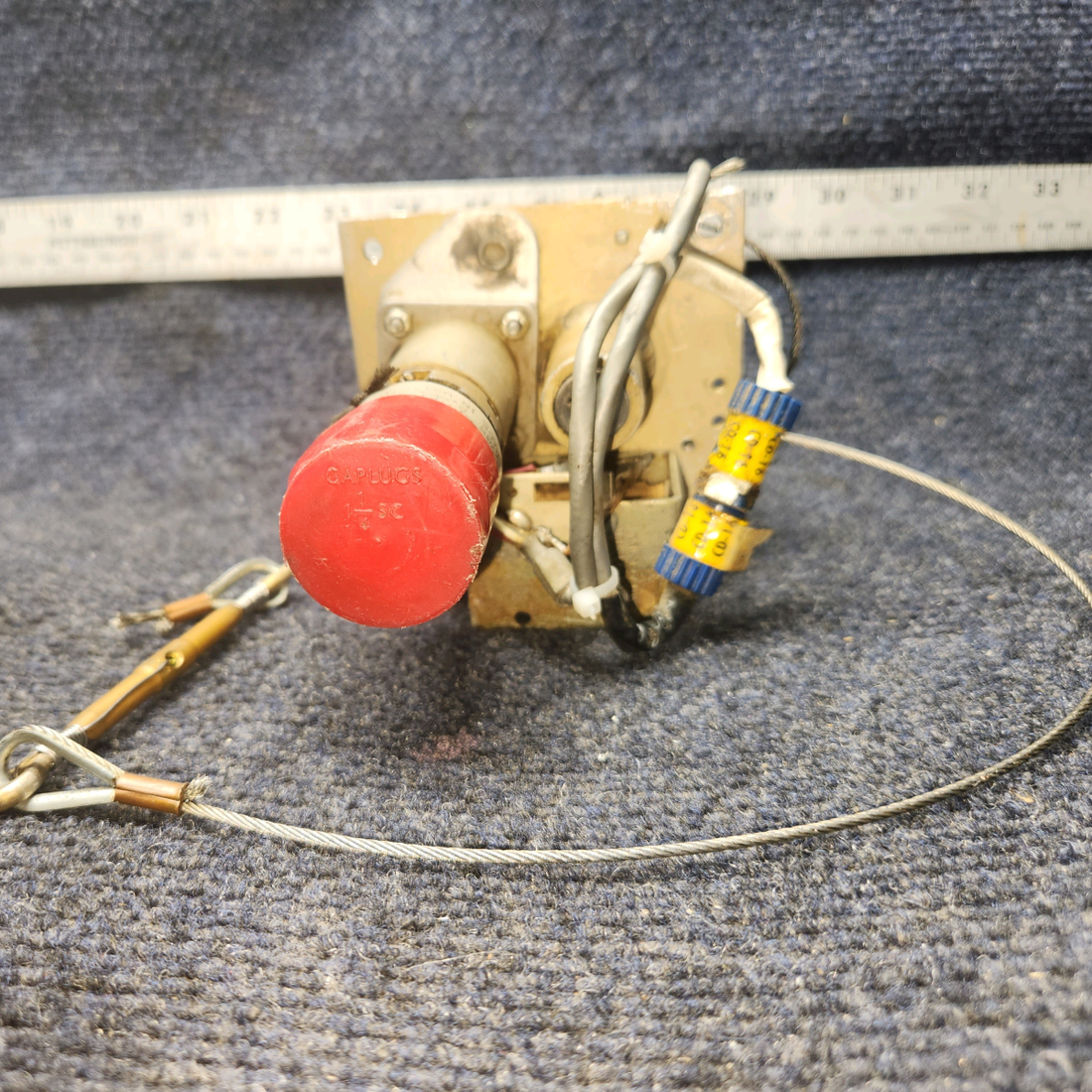 Used aircraft parts for sale, 1D414-194R Century BEECHCRAFT 95-55B Autopilot Pitch Servo 28 VLTS.