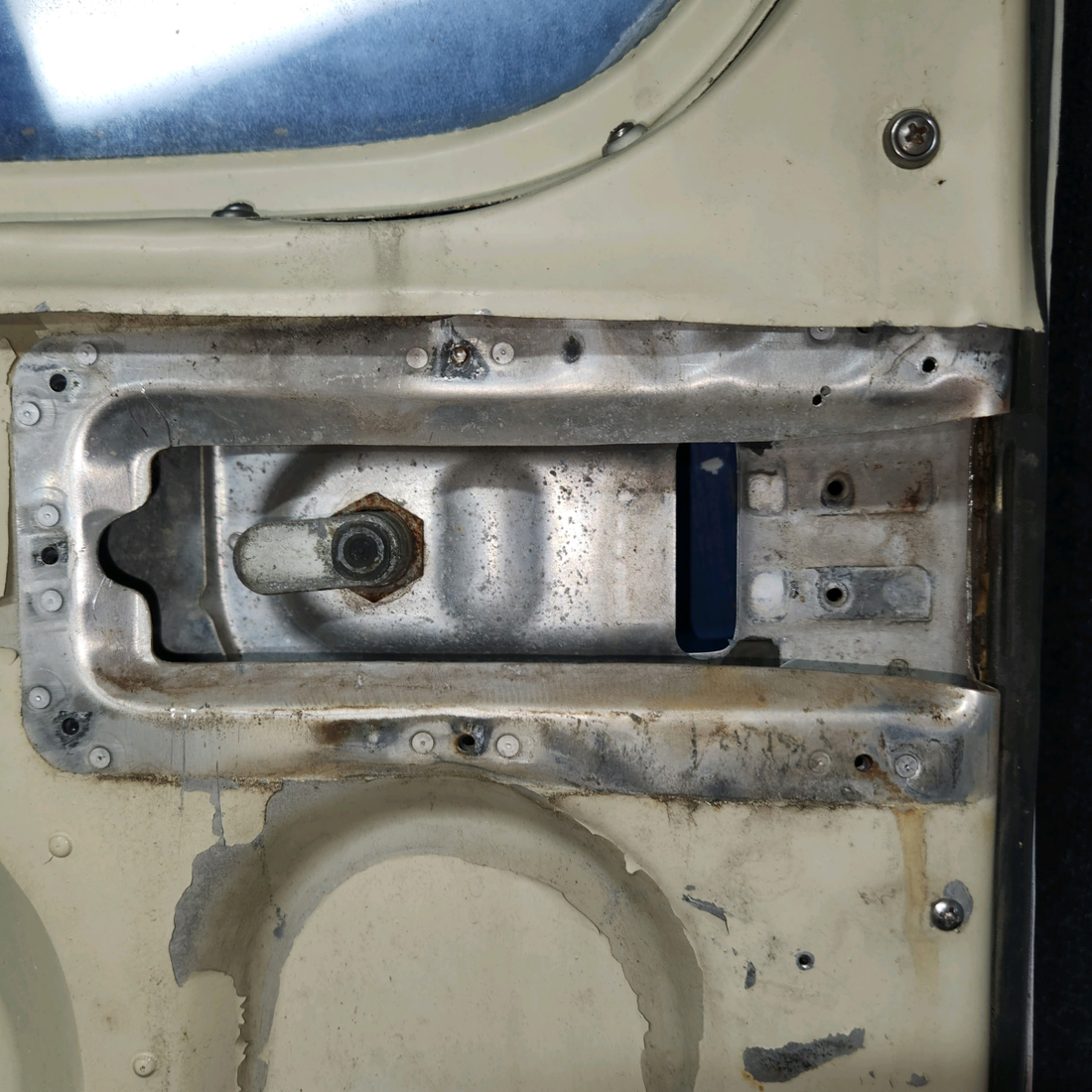 Used aircraft parts for sale, 63006-000 Piper PA-28-140 Door Assembly