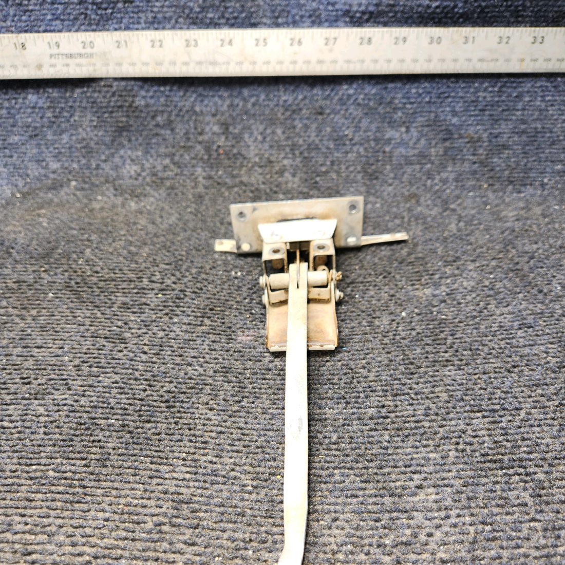Used aircraft parts for sale, 0511112-17 Cessna 172 Cabin Door Latch Assembly "Has Repair"