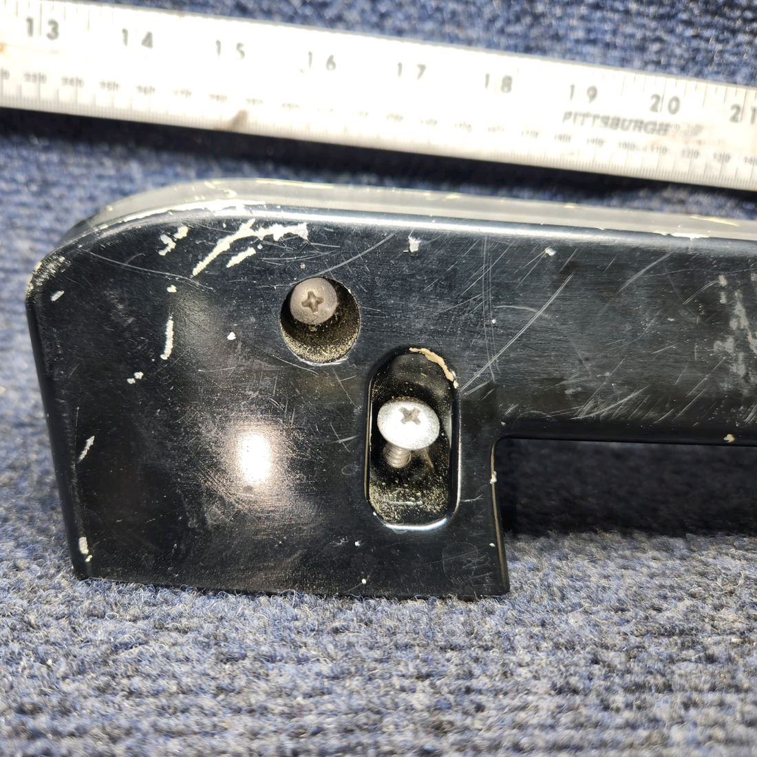 Used aircraft parts for sale, 1414082-20 CESSNA 172K ARMREST ASSEMBLY