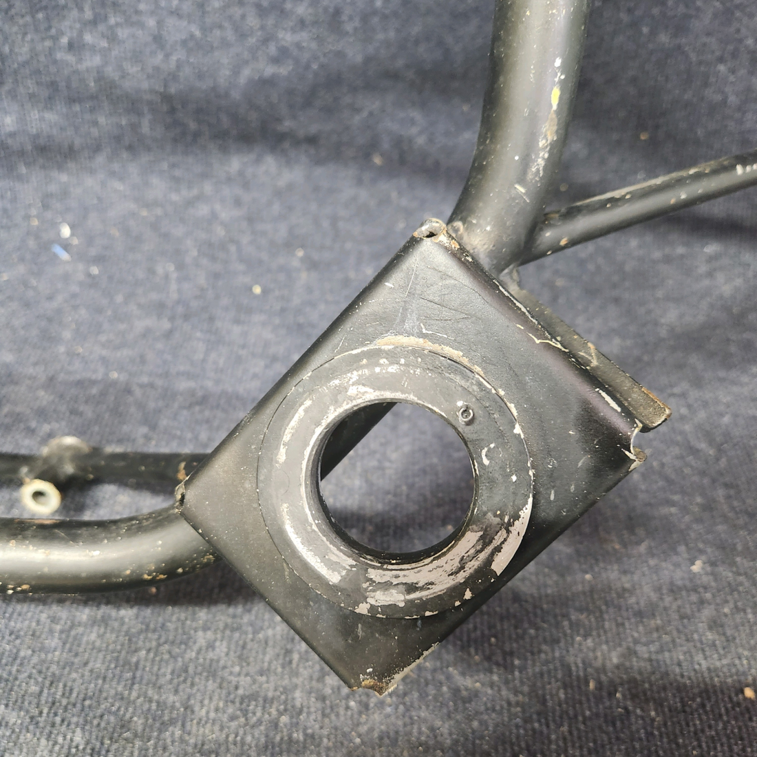 Used aircraft parts for sale, 169-910007-650 Beechcraft A23A Musketeer Custom III ENGINE MOTOR MOUNT
